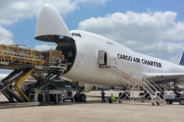 Air Cargo vs. Sea Freight: When Speed Justifies the Cost